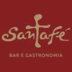 Uma logo escrito Santa fé e fundo Vermelho